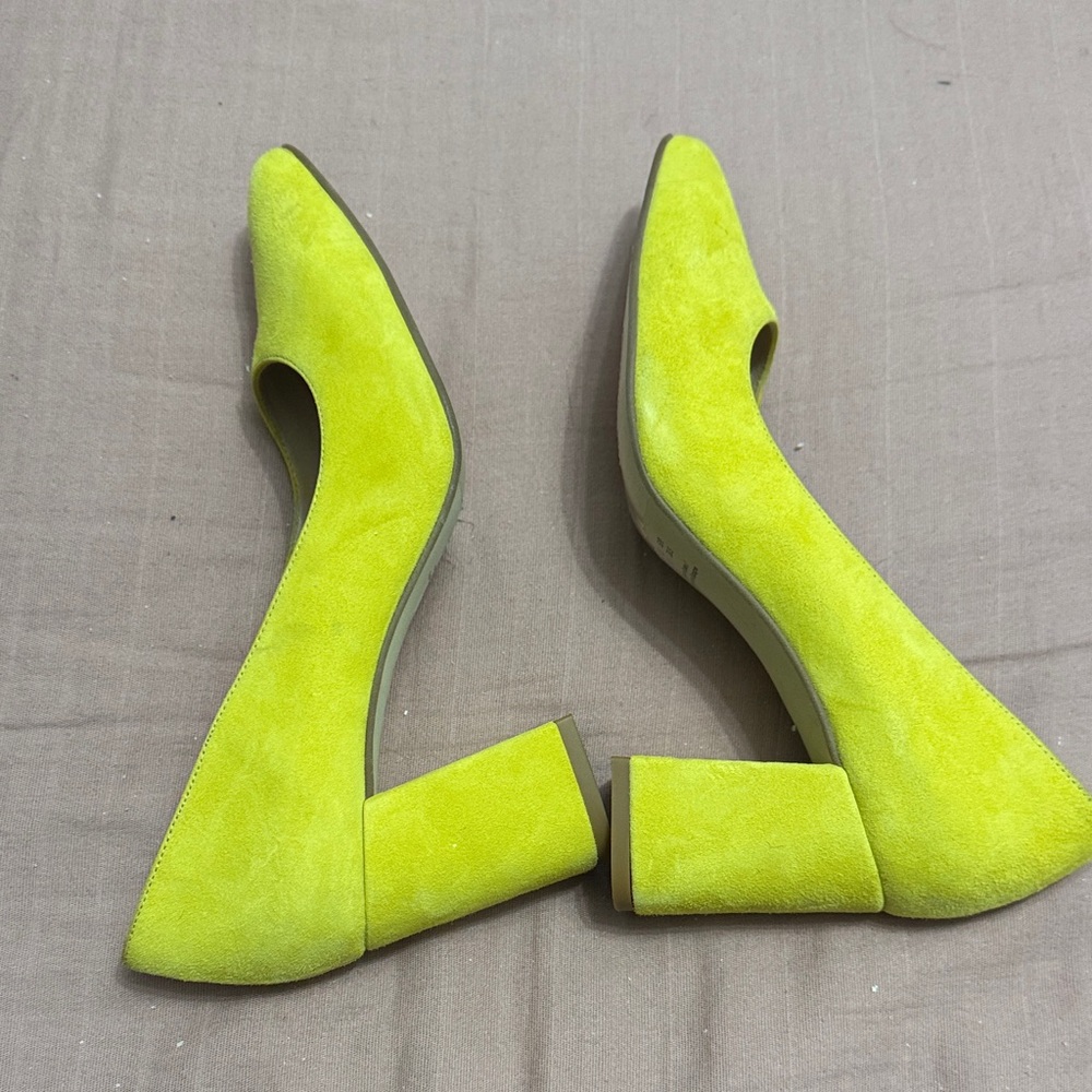 Frank & Oak Women's Bright Yellow Heels - Picture 4 of 4